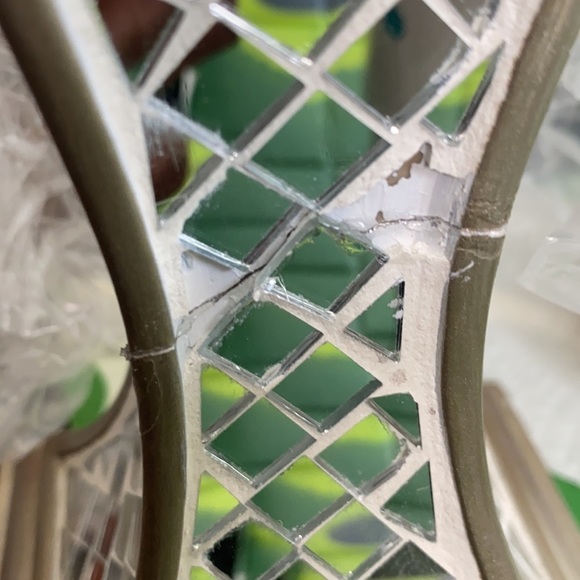 KAILEY 28-INCH H GLASS LATTICE LAMP - Picture 5 of 7